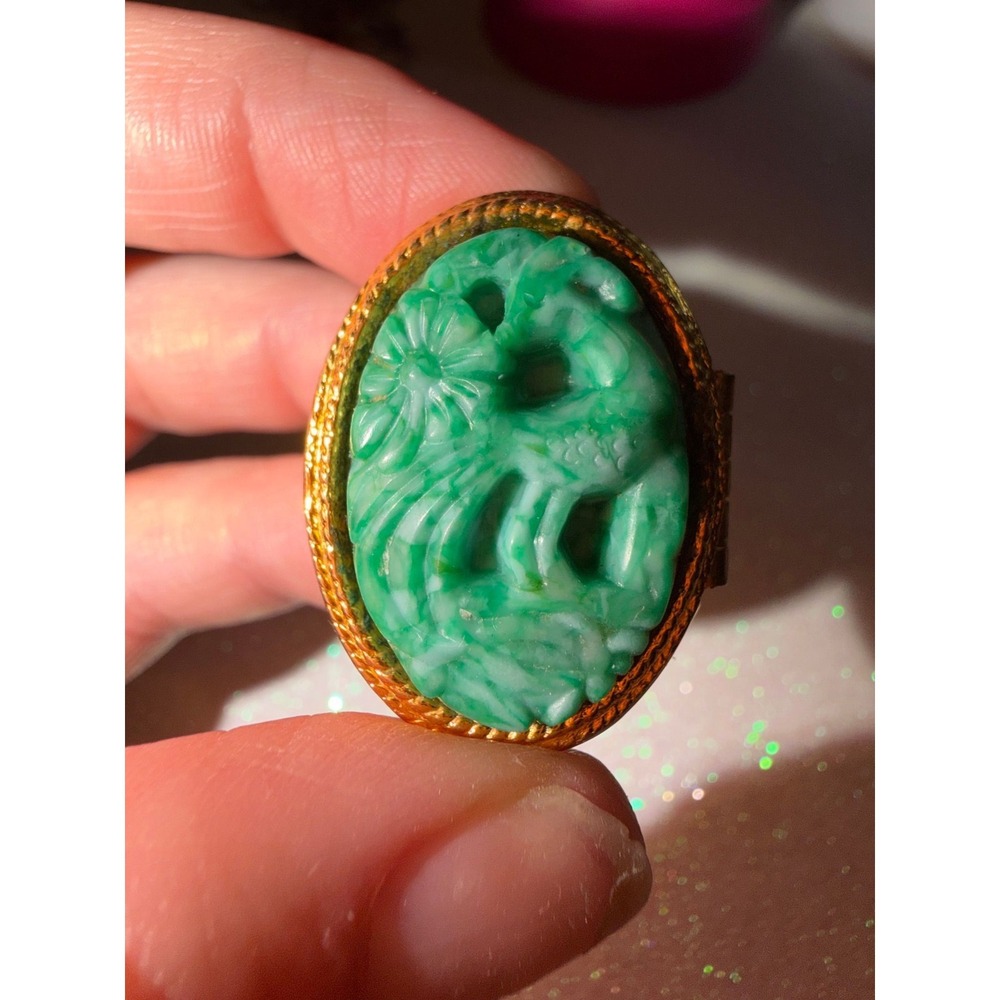 VTG 1971 Avon "Bird of Paradise" Faux Jade Perfume Locket Ring - Clean!